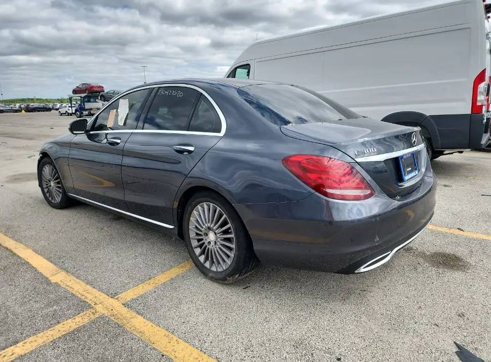 2016 MERCEDES-BENZ C300 55SWF4KB9GU118847