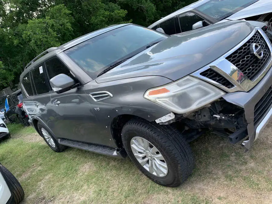 Nissan Armada 2018 SV JN8AY2NC7J9550180