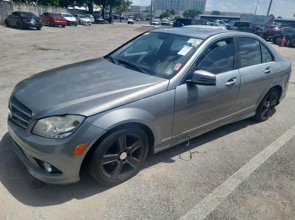 2010 MERCEDES-BENZ C-300 WDDGF5EB3AA397516