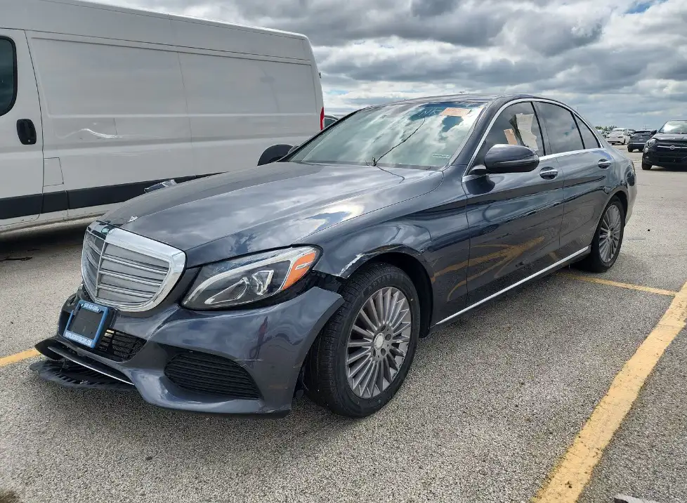 2016 MERCEDES-BENZ C300 55SWF4KB9GU118847